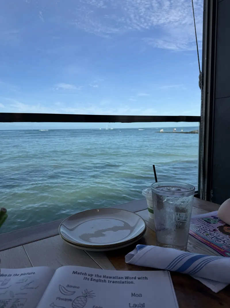 Oceanfront dining table overlooking Waikiki